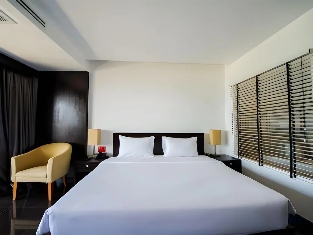 Executive Suite – City View