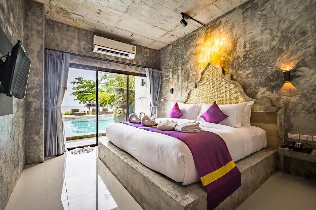 Deluxe Double or Twin Room with Sea View Pool Access