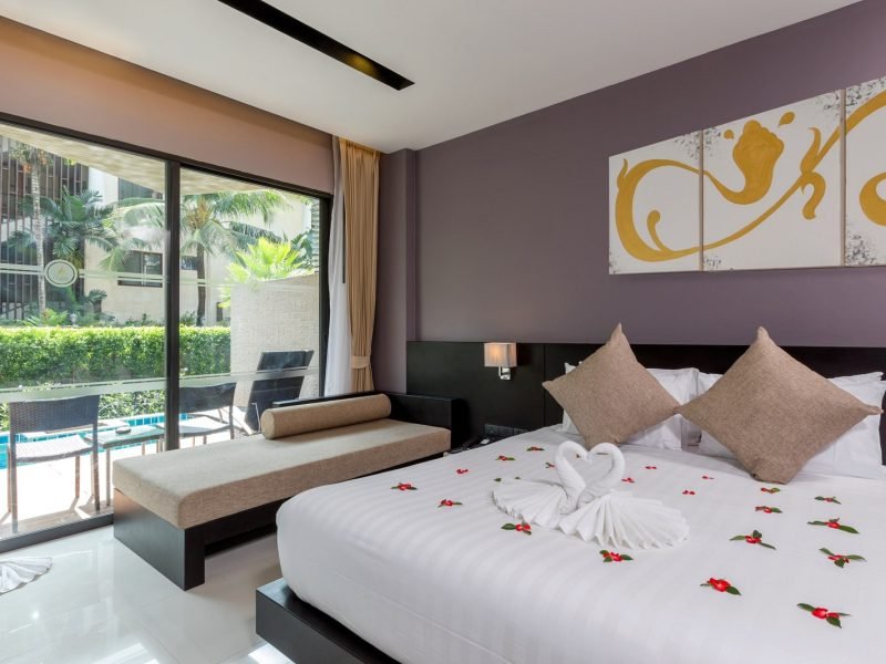 Deluxe Double Room with Pool Access