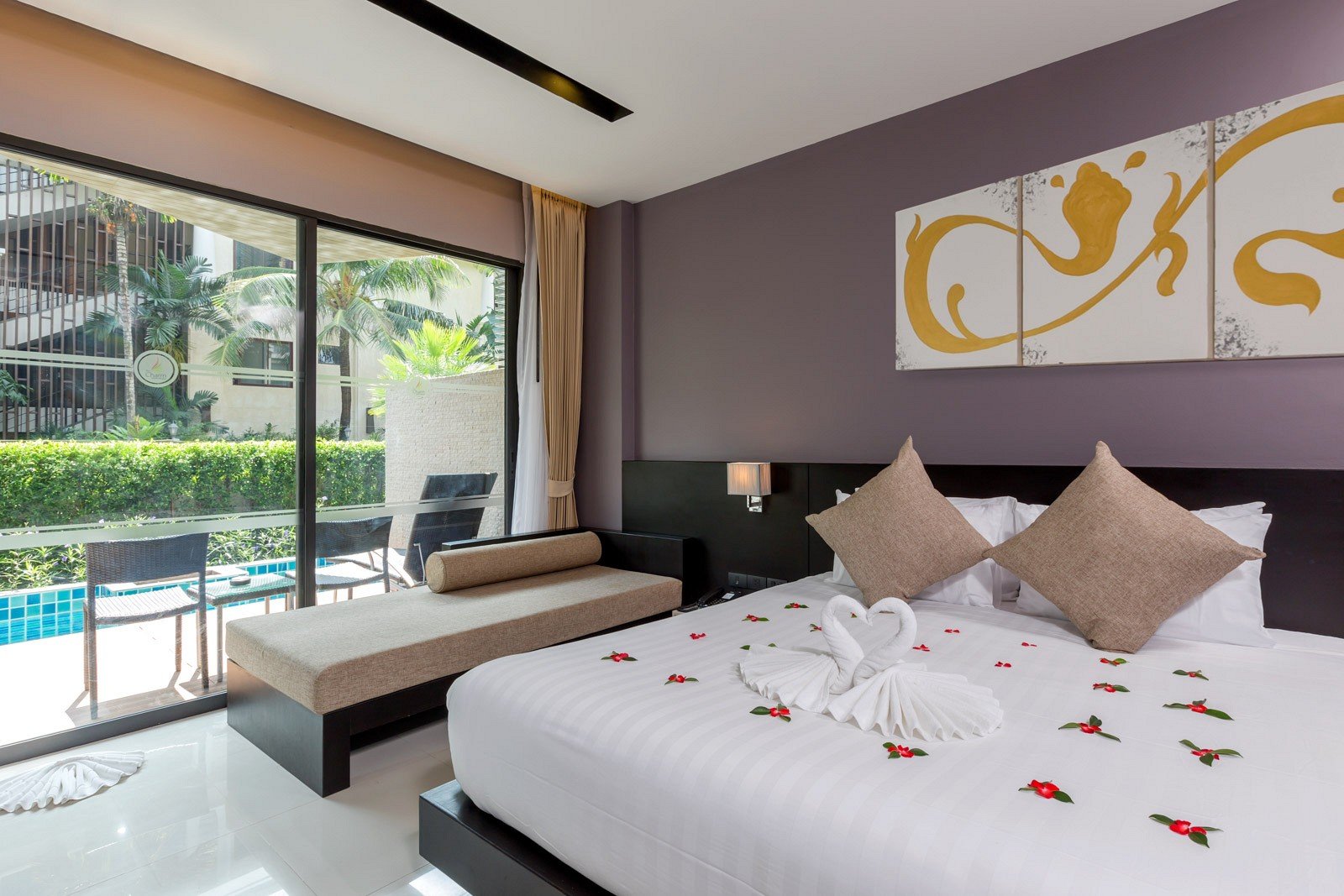Deluxe Double Room with Pool Access