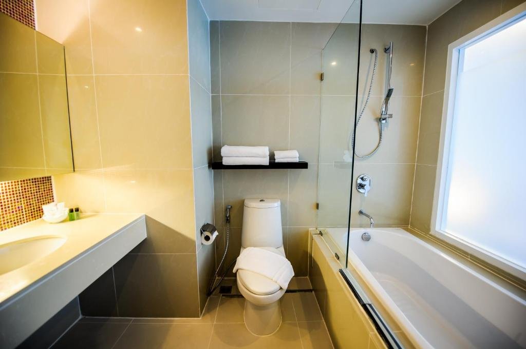 Executive Suite – City View
