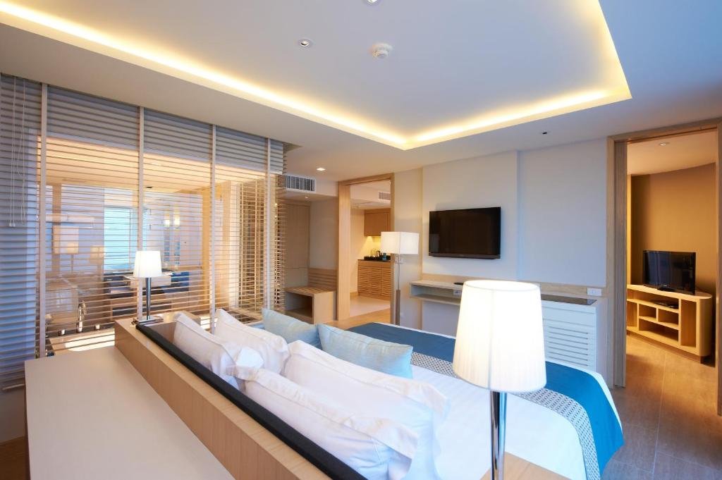 One-Bedroom Suite