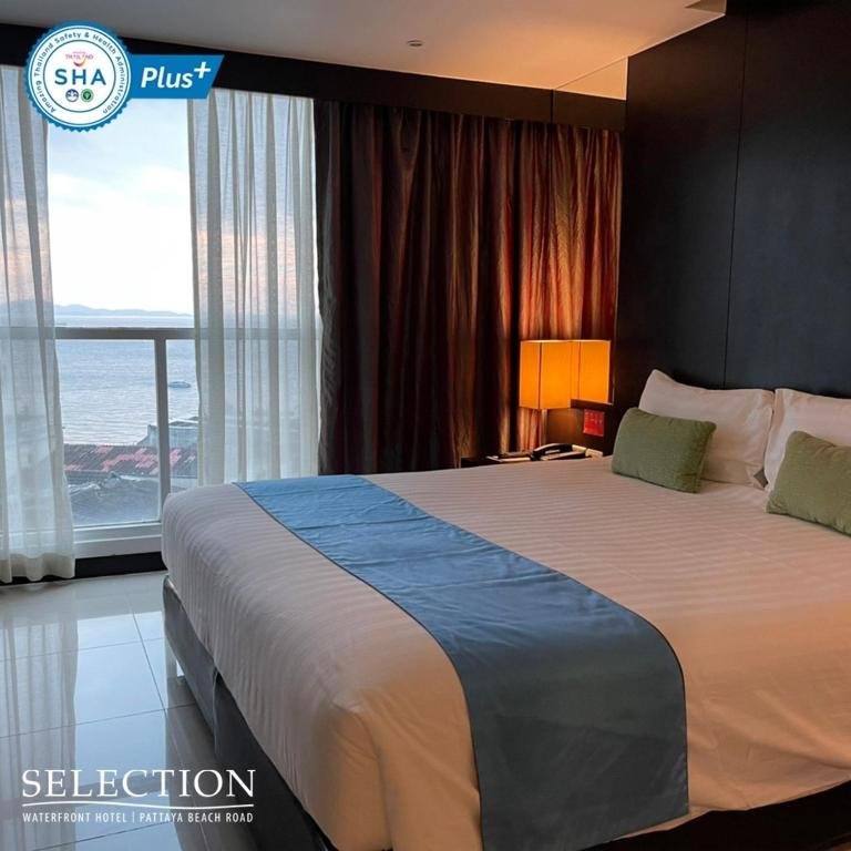 Executive Suite – City View