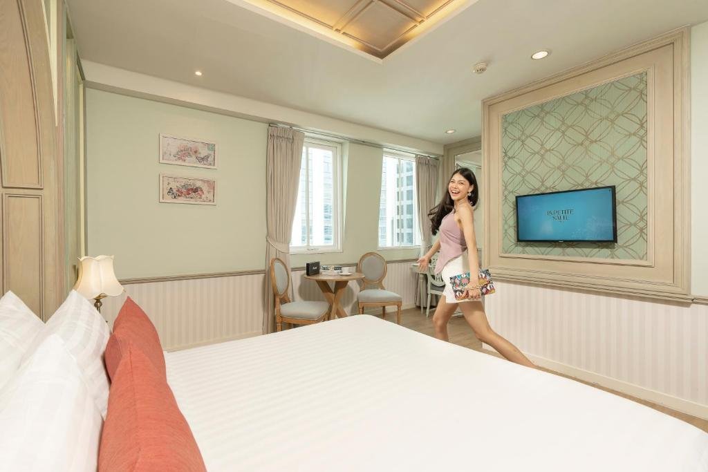 Deluxe Double or Twin Room High Floor