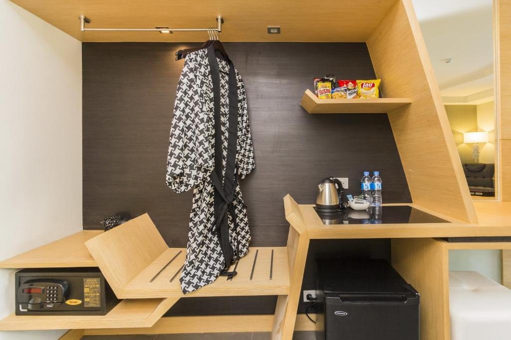 Deluxe Twin Room with Balcony