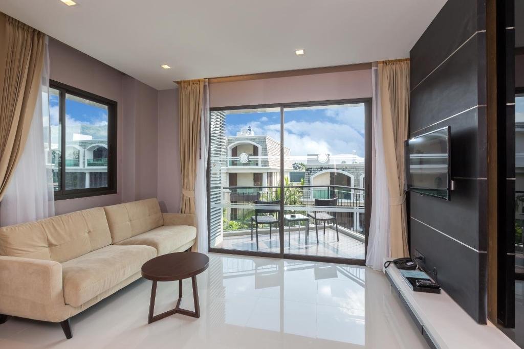 Family One Bedroom Suite