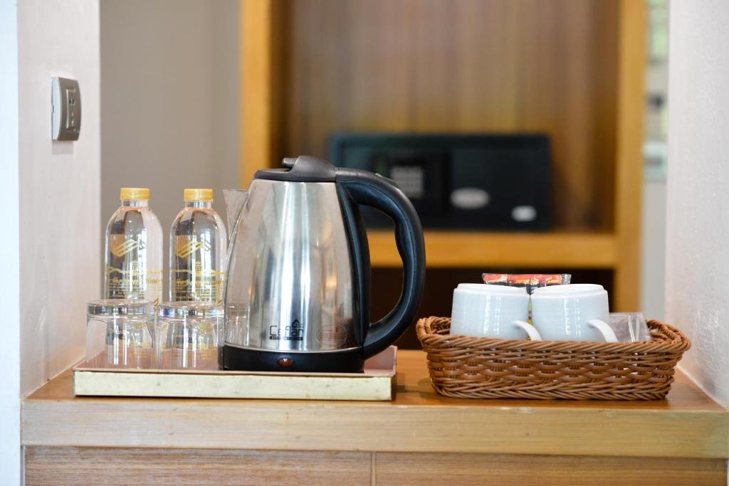 Suite Room King Bed with Living area