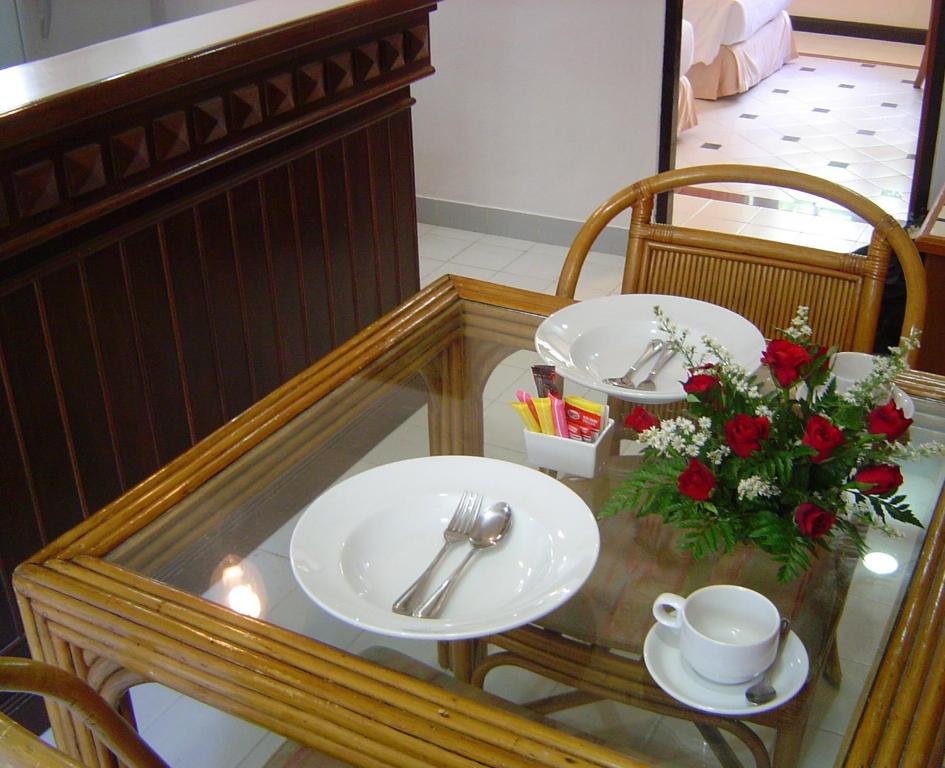 One-Bedroom Apartment with Balcony