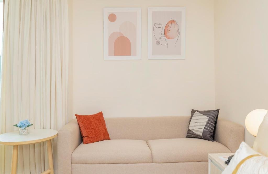 Deluxe Double or Twin Room with City View