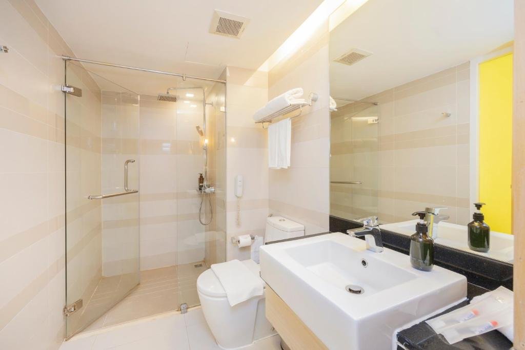 Deluxe Twin Room with Sea View