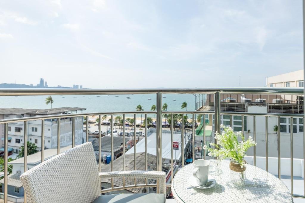 Triple Room with Sea View