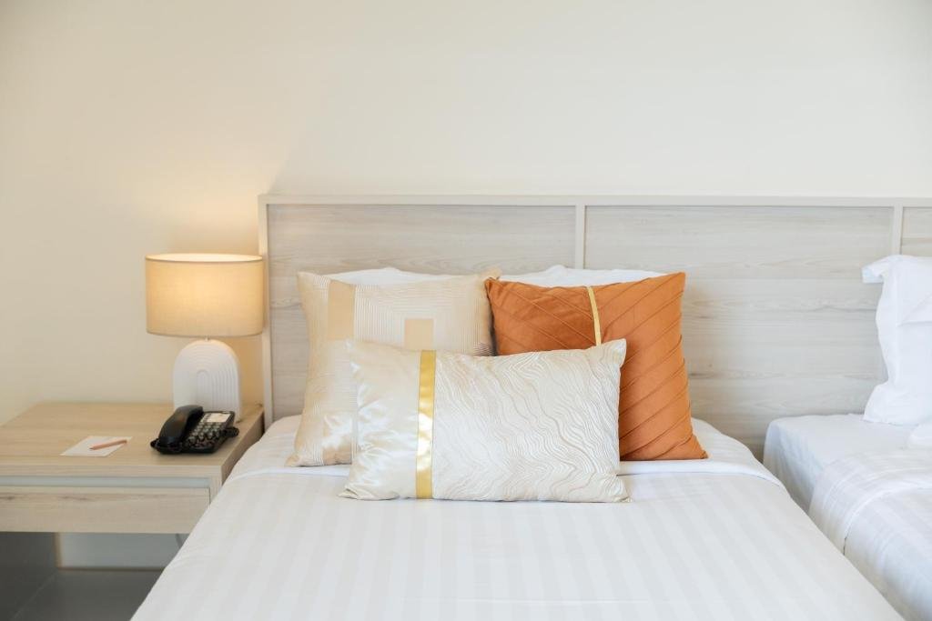 Triple Room with City View