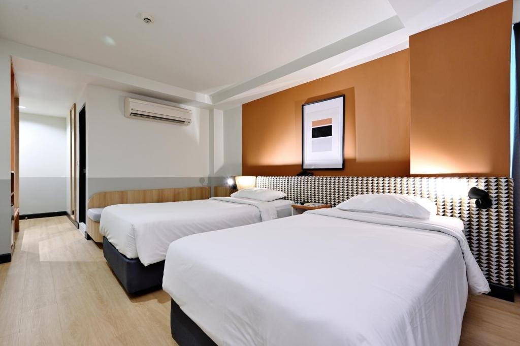 Deluxe Double or Twin Room