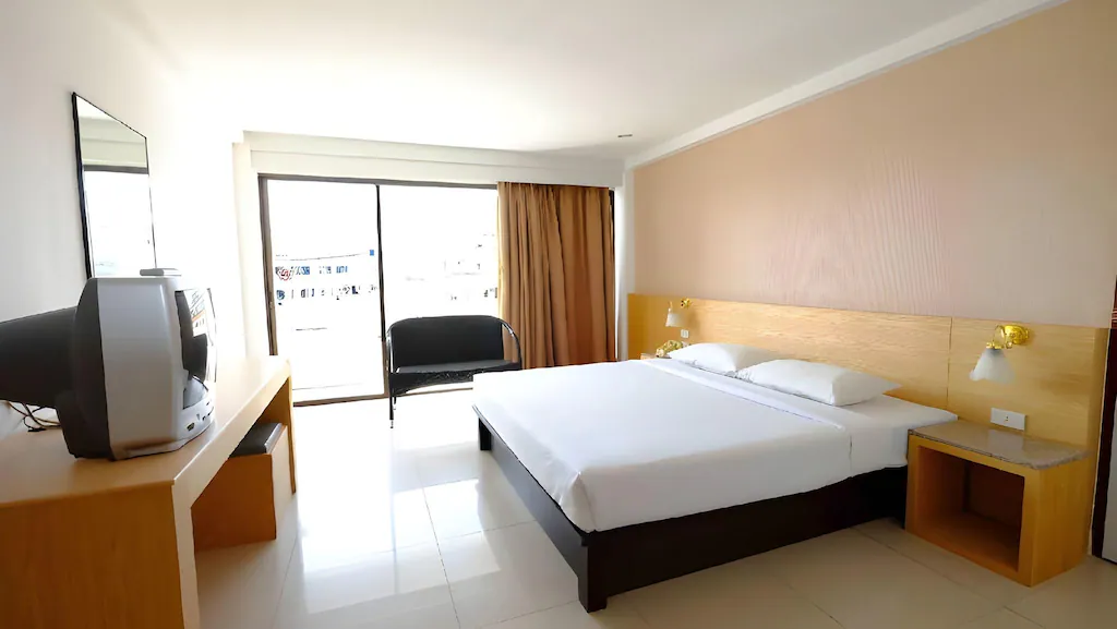 Superior Room with City View