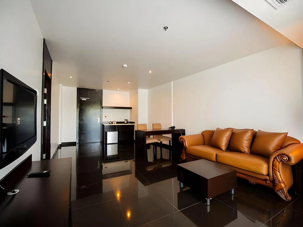 Executive Suite – City View