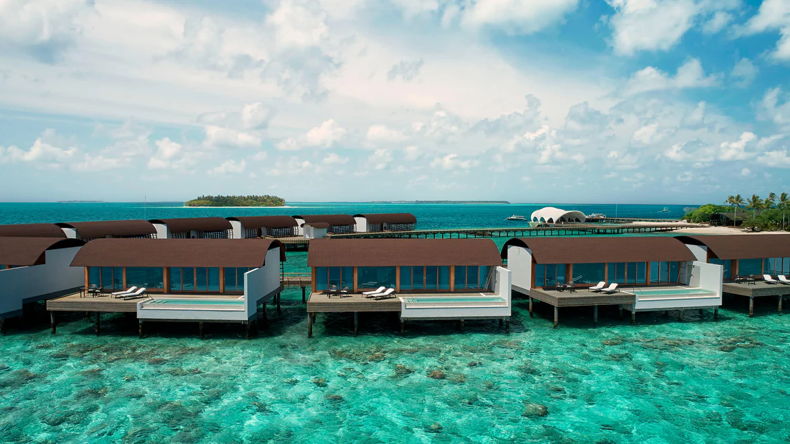 Overwater Villa – Pool