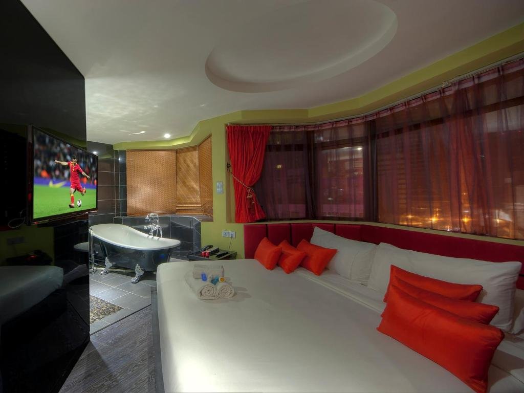 Talent Suite Room (non-smoking room)