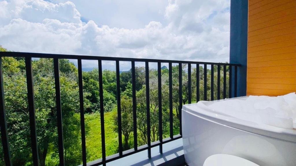 Grand Deluxe Double Room