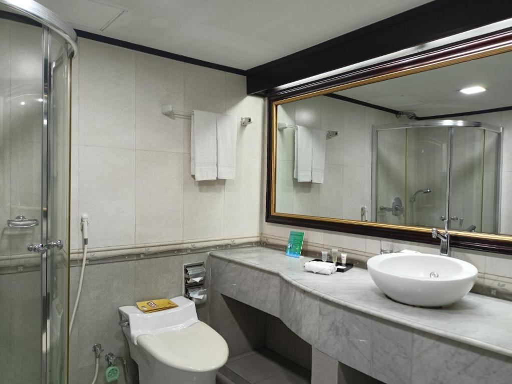 Crown Suite