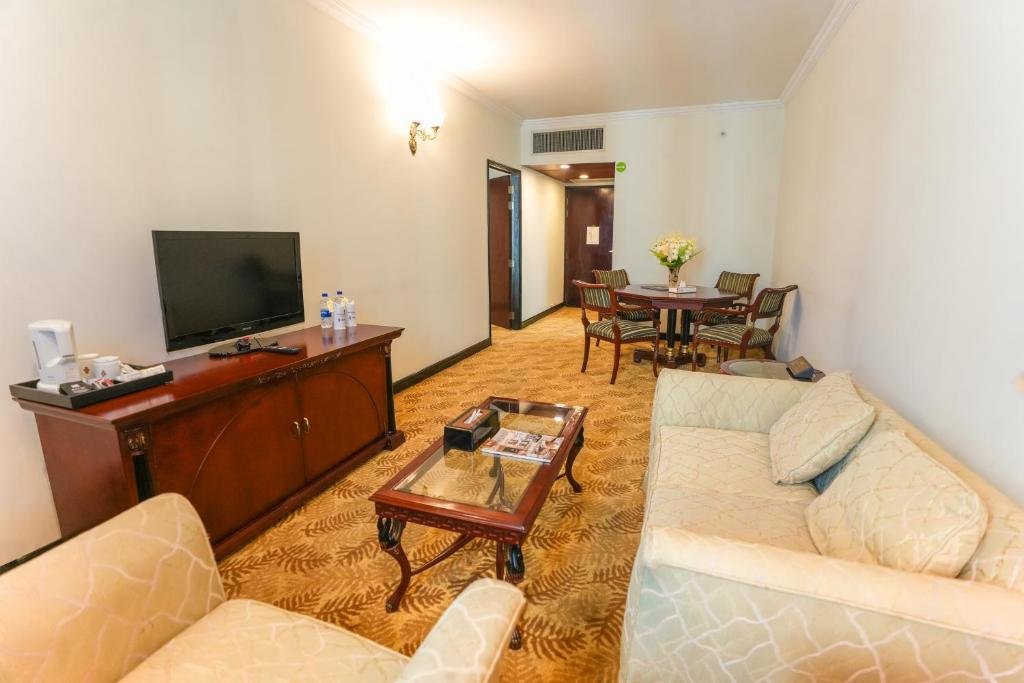 Crown Suite