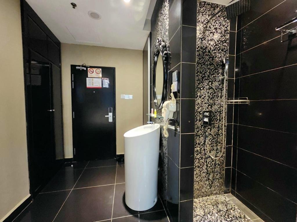 Deluxe Twin (non-smoking)-Main Wing