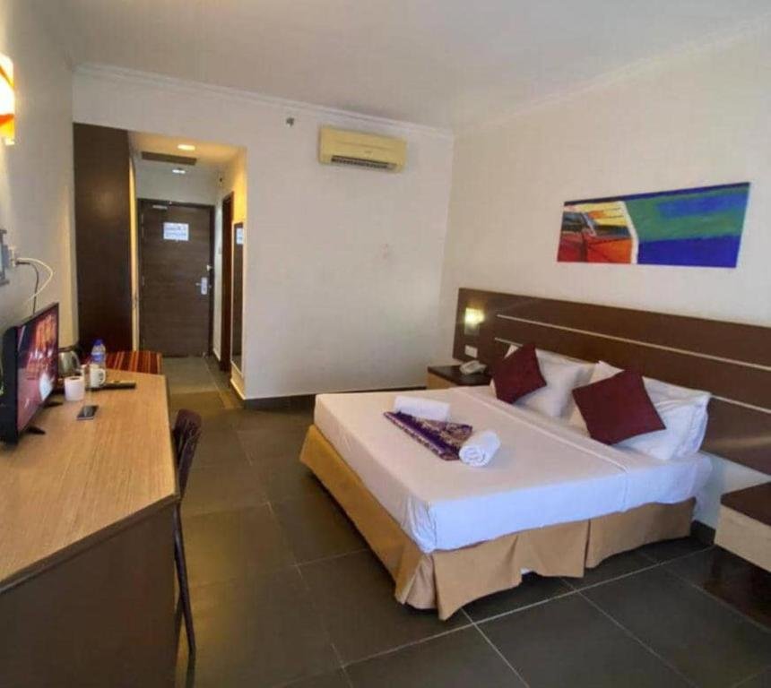 Deluxe Double or Twin Room