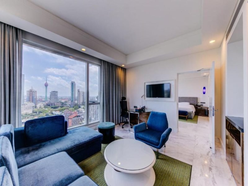 Suite with Lake View