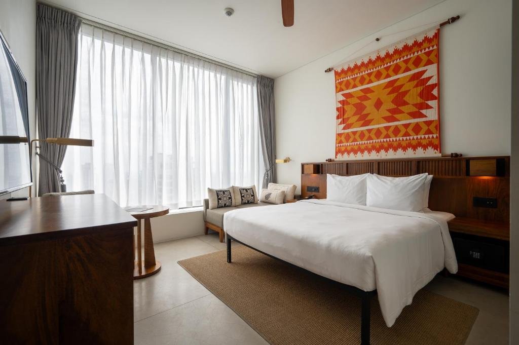 Standard Double (Sea view / City view)