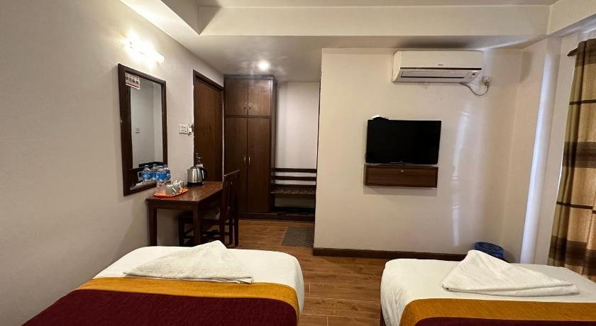 Deluxe (Double or Twin) Room