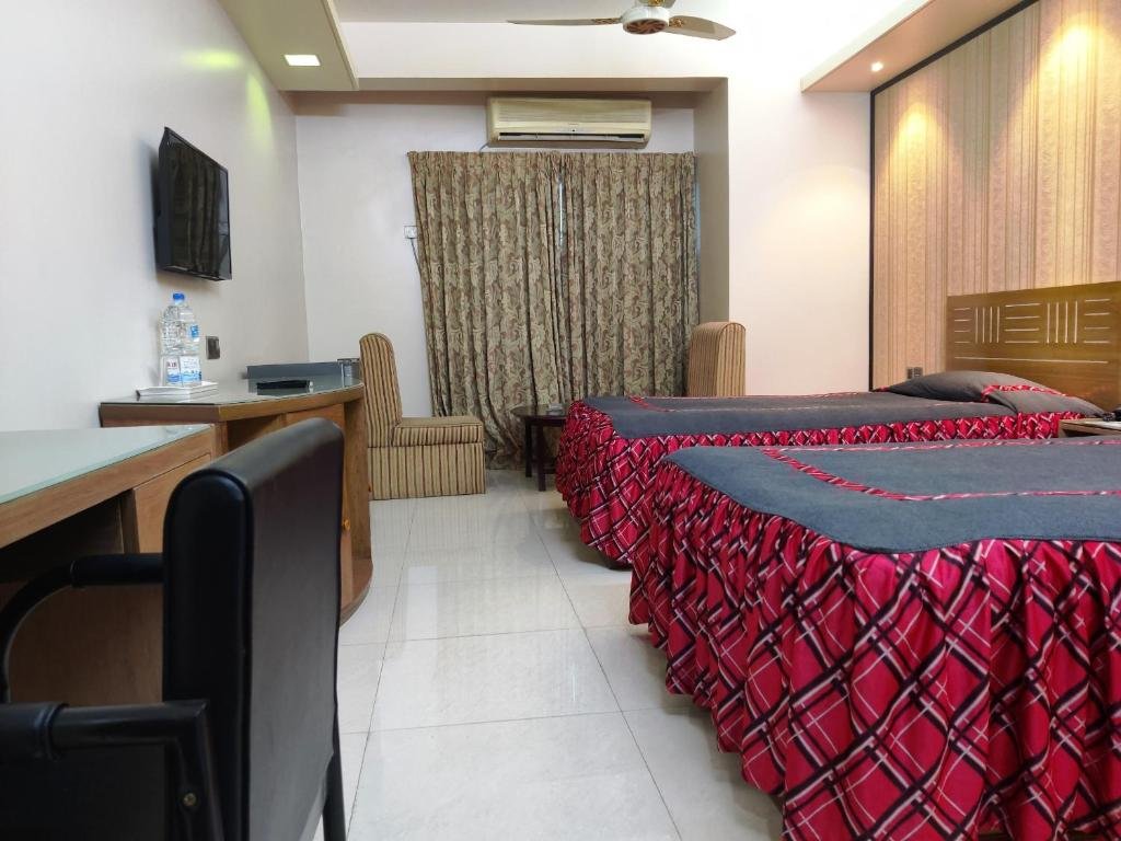 Deluxe Double or Twin Room