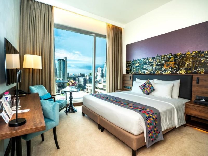 Deluxe King Room City View