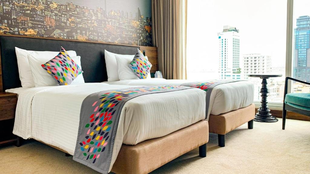 Deluxe Twin Room City View