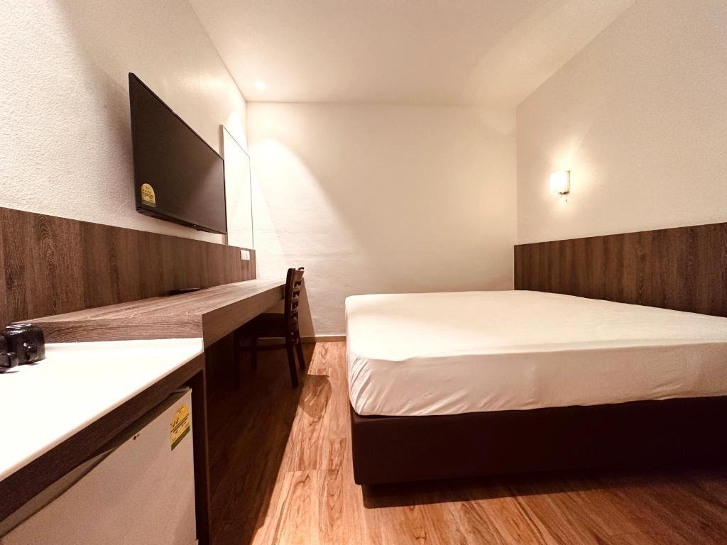 Standard Room (Double or Twin) without Window