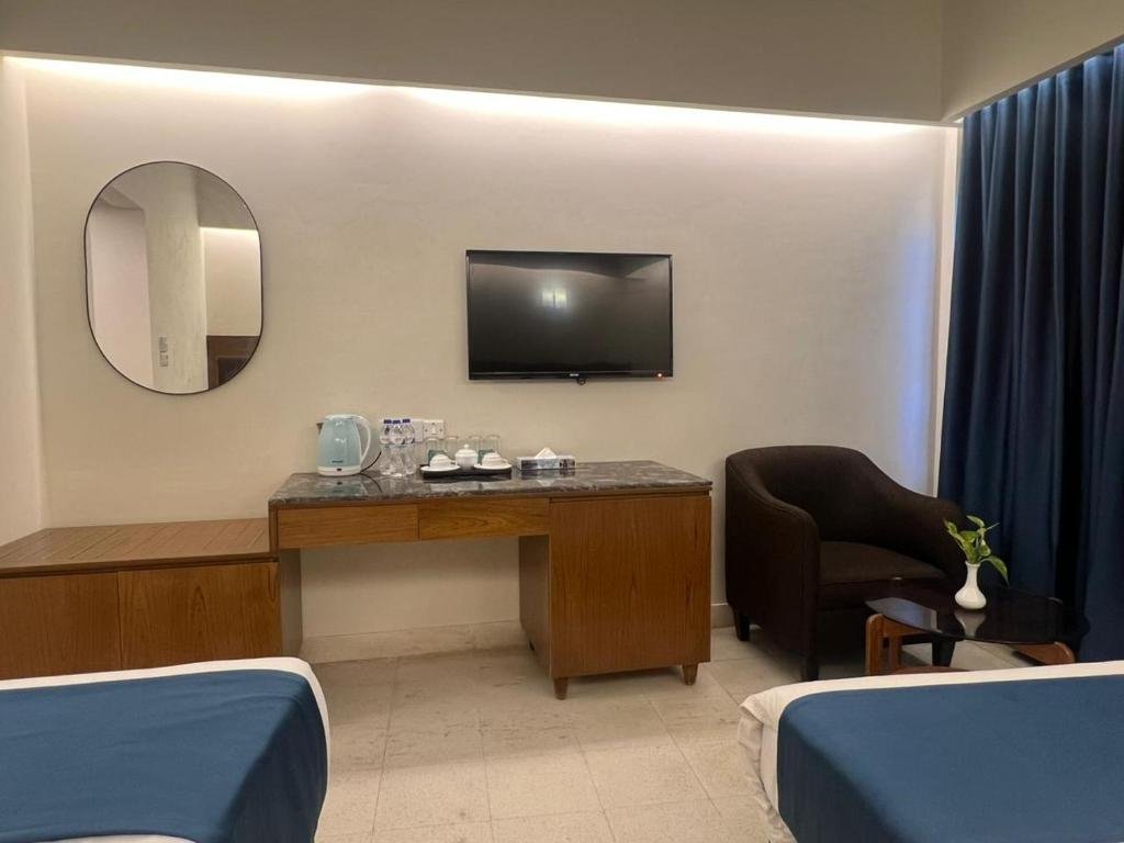 Standard Triple Room – Comfortable Stay with City Views