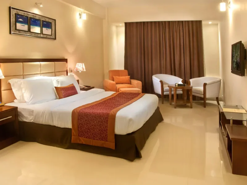 Superior King Room Garden View